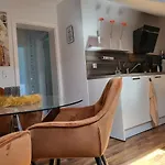 Apartament Lounge 5 Singleapartment *